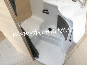 Caravelair - Sport line 480 Lit central AVEC STORE OU AUVENT ET CLIM