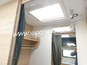Caravelair - Sport line 480 Lit central AVEC STORE OU AUVENT ET CLIM
