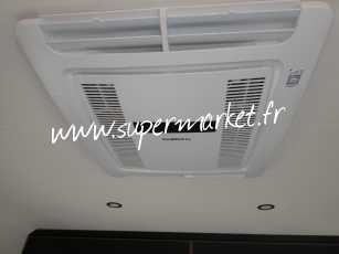 Caravelair - Sport line 480 Lit central AVEC STORE OU AUVENT ET CLIM